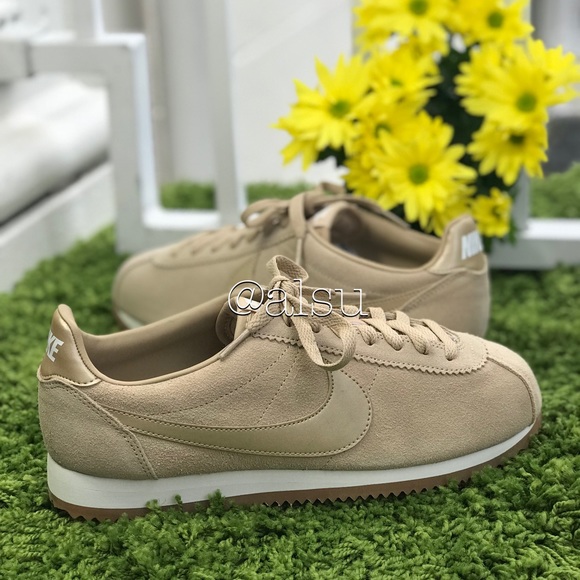 NWT Nike Classic Cortez Suede Mushroom WMNS - Picture 4 of 7